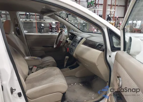 2011 Nissan Versa 1.8Sl z USA, uszkodzony, nr VIN 3N1BC1CP2BL514343